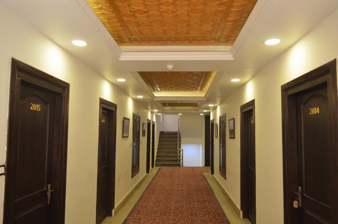 Hotel The Valley View Kashmir Srinagar  Bagian luar foto