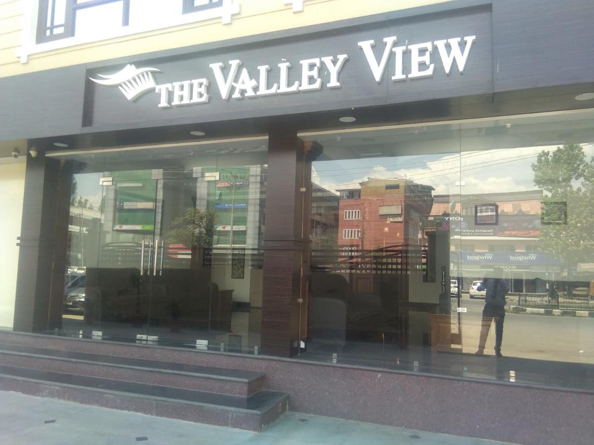 Hotel The Valley View Kashmir Srinagar  Bagian luar foto