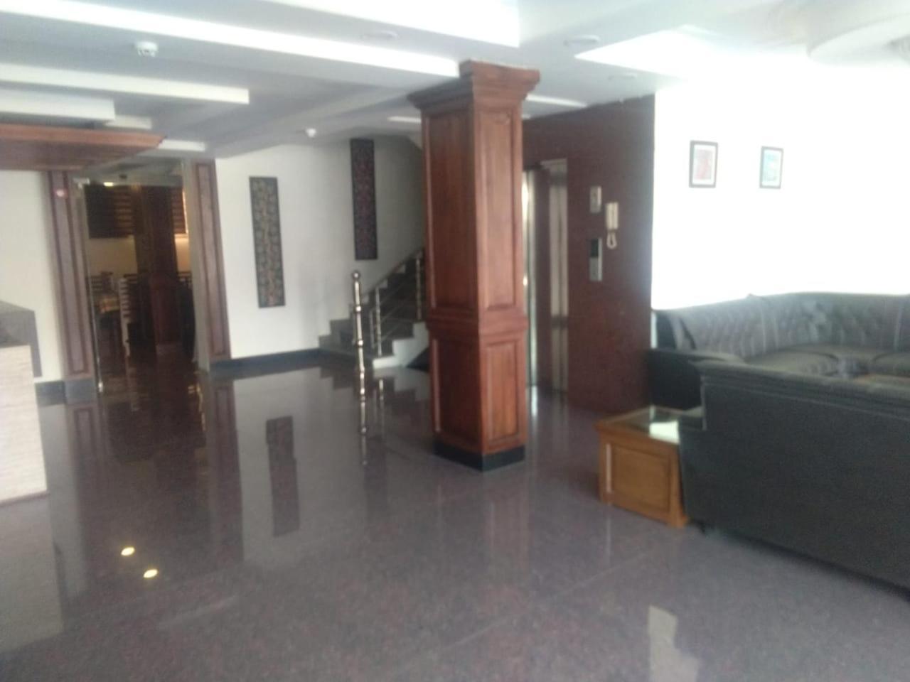 Hotel The Valley View Kashmir Srinagar  Bagian luar foto
